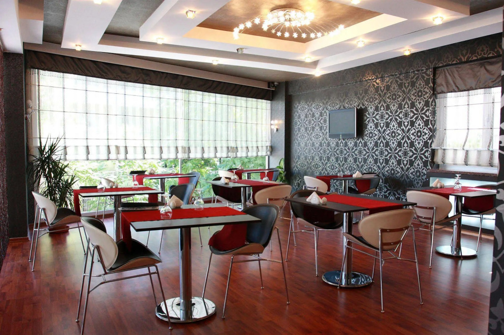 Saffron Hotel