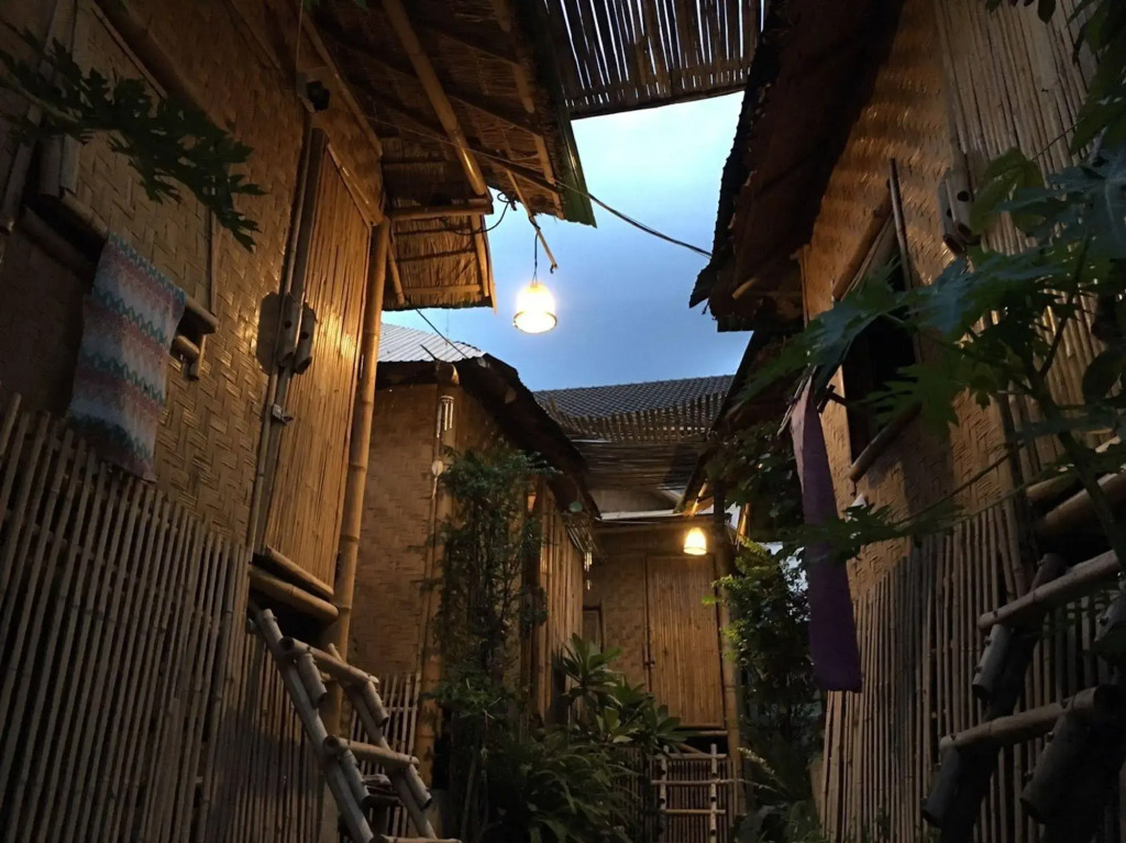 Fundee Story Guesthouse Bamboo House in Chiang mai old town
