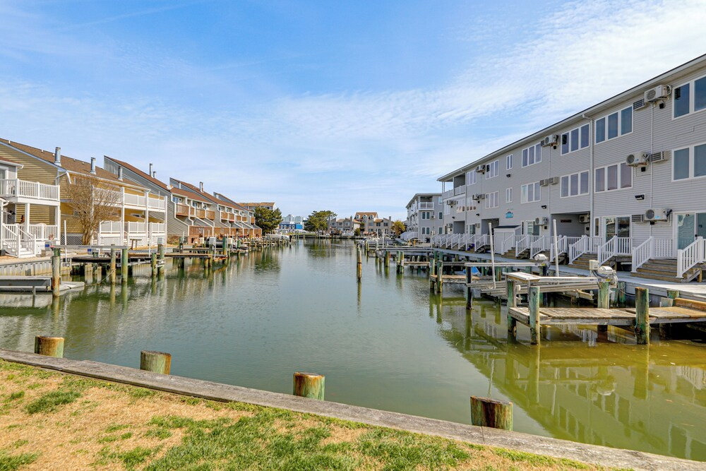 Bayside Waterfront Retreat in Ocean City