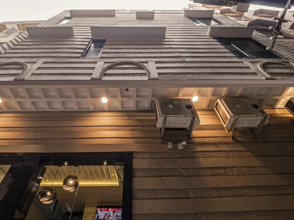 OYO 85906 Hotel Noor Residency