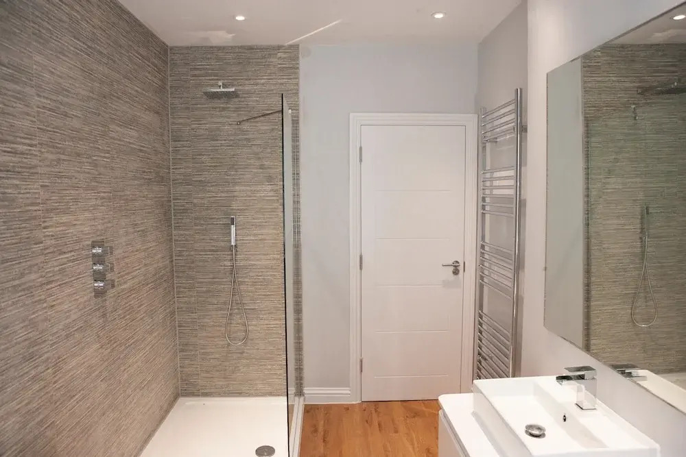 5 Bedroom House Near Clifton