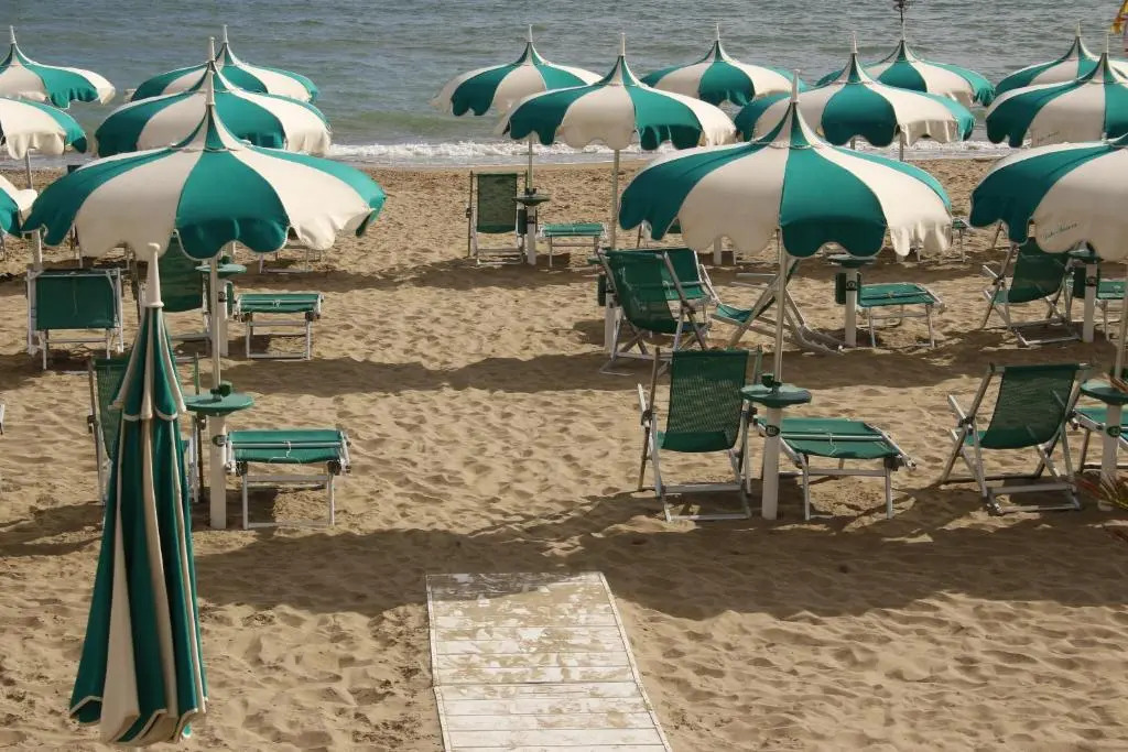 Terracina Sea Front Fantastic Apartment With One Car Private Open Parking