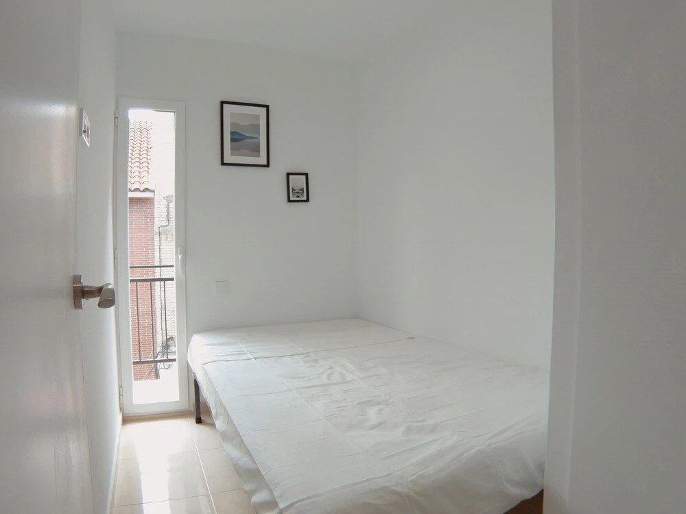 Apartamento exterior de 2 Habitaciones cercano al parque Olof Palme AP4
