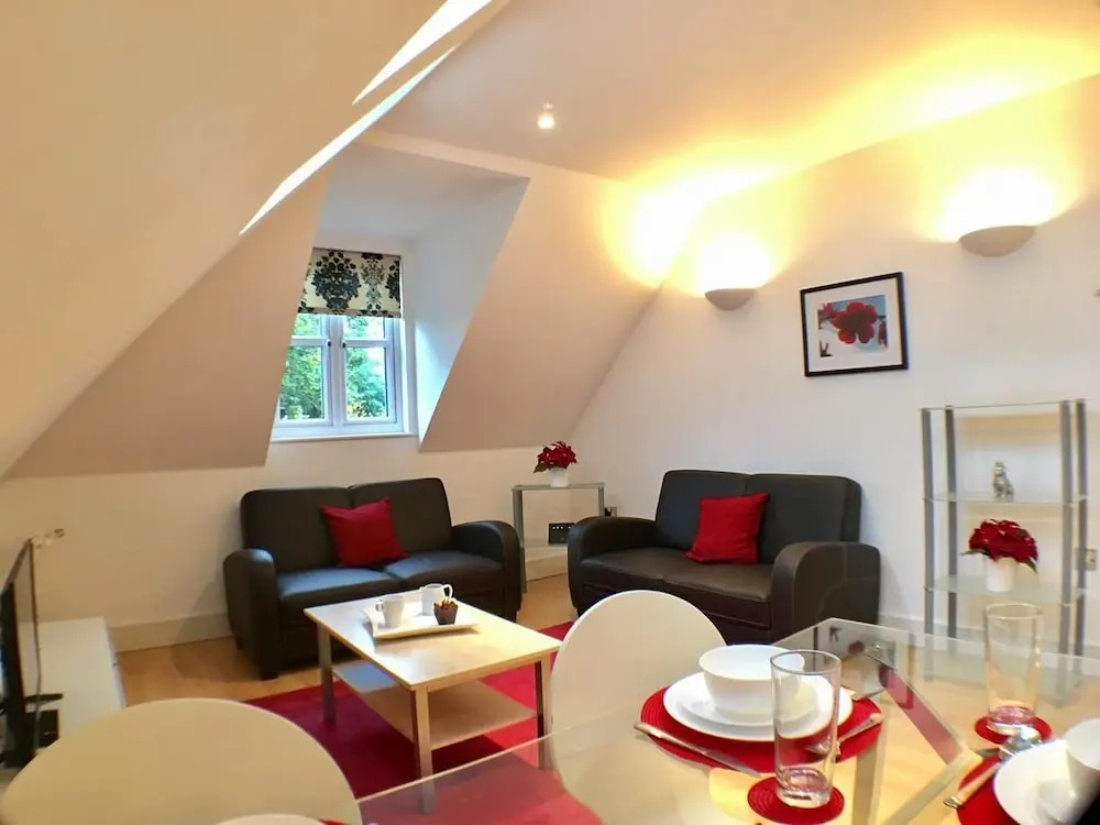 Luxurious Wessex Apartment