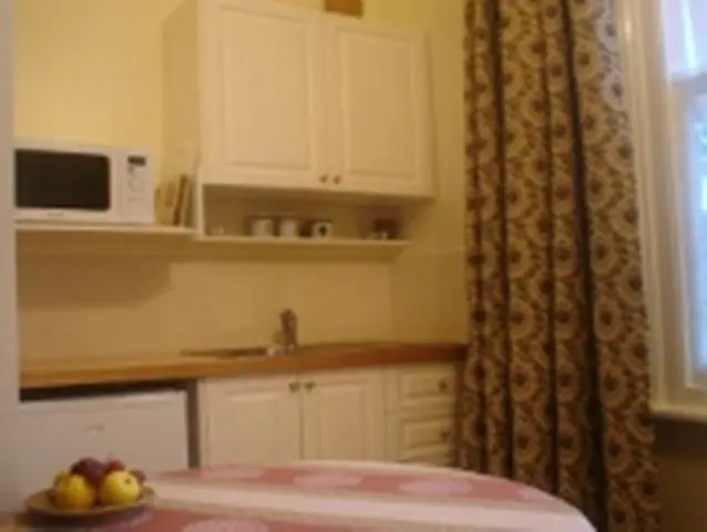 Huonville Guesthouse