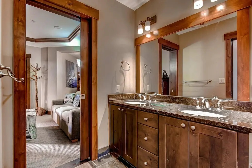 Luxury 3 Bedroom Ski in, Ski out  One Ski Hill Residence Located at the Base of Peak 8 with Hot Tub Access