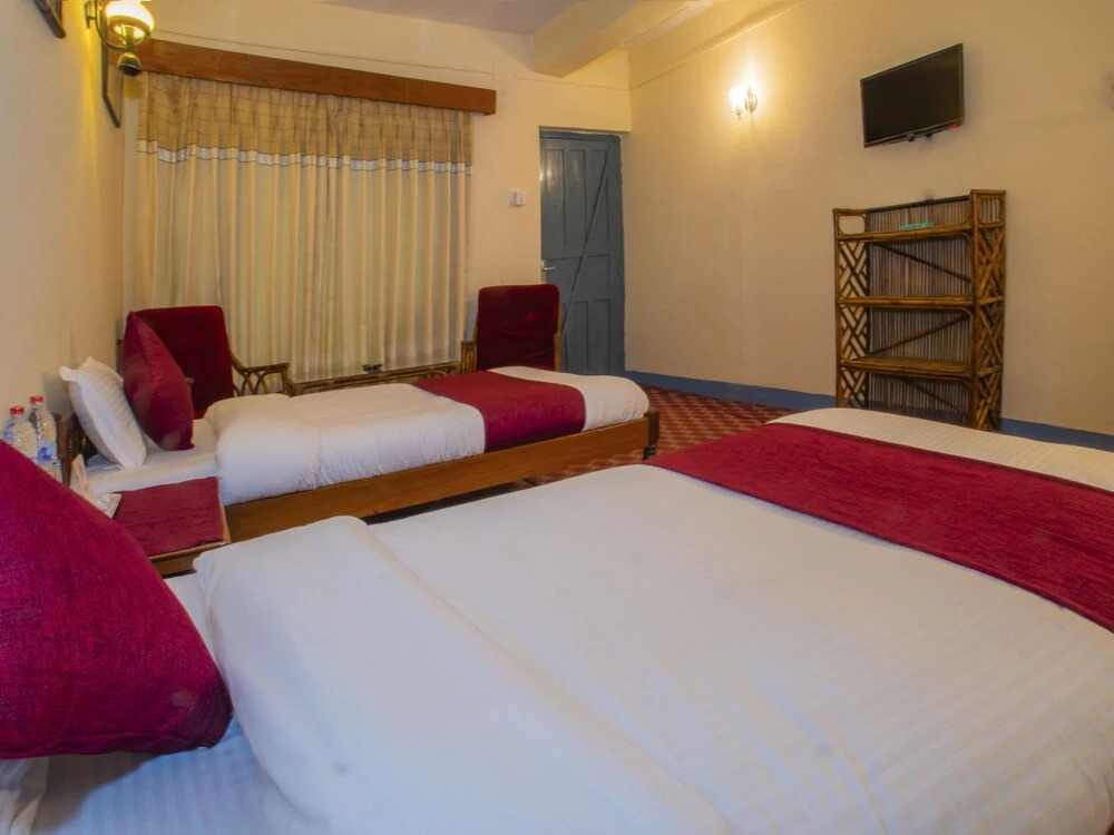 Oyo 301 Hotel Monal