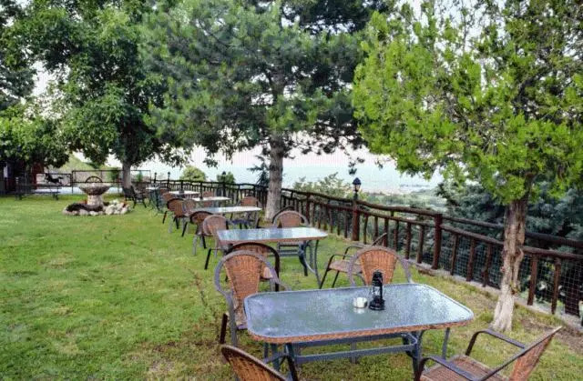 Guesthouse Niaousta