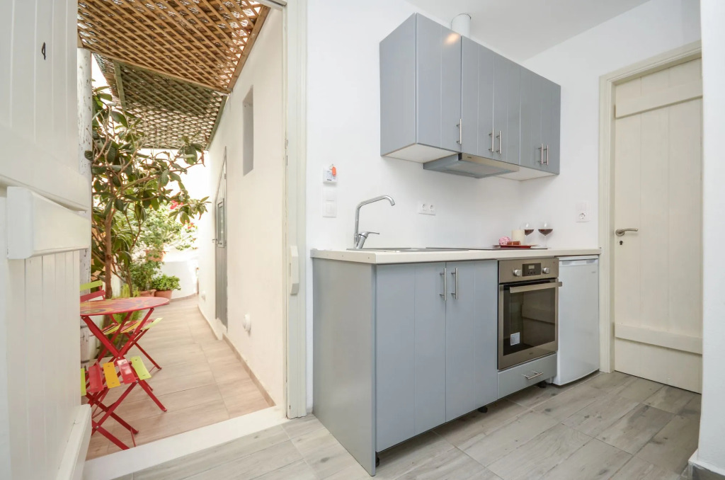 Depis place & apartments naxos
