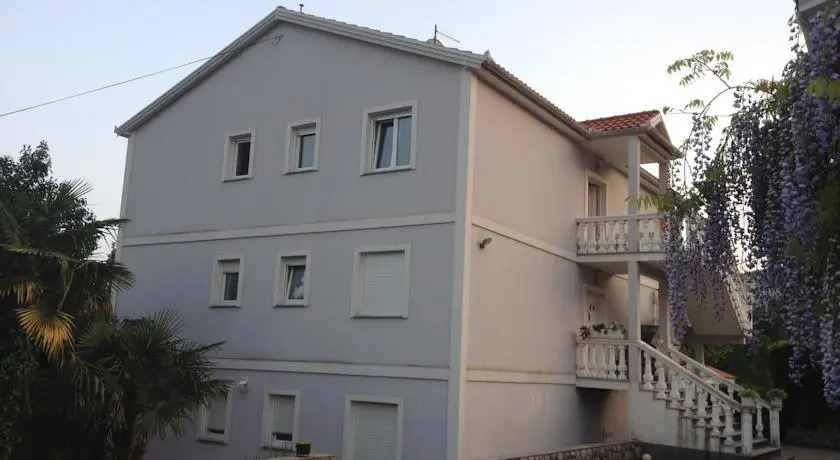 Apartments Bistrović