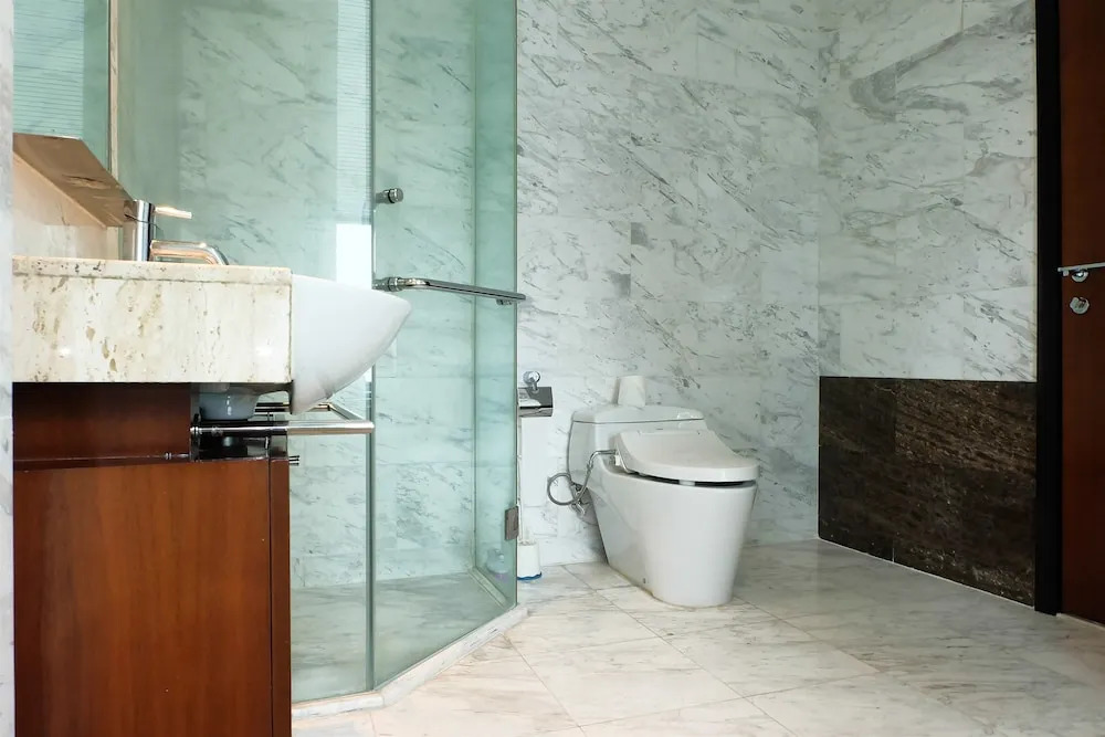 Luxury 3 Bedroom The Peak Apartment By Travelio