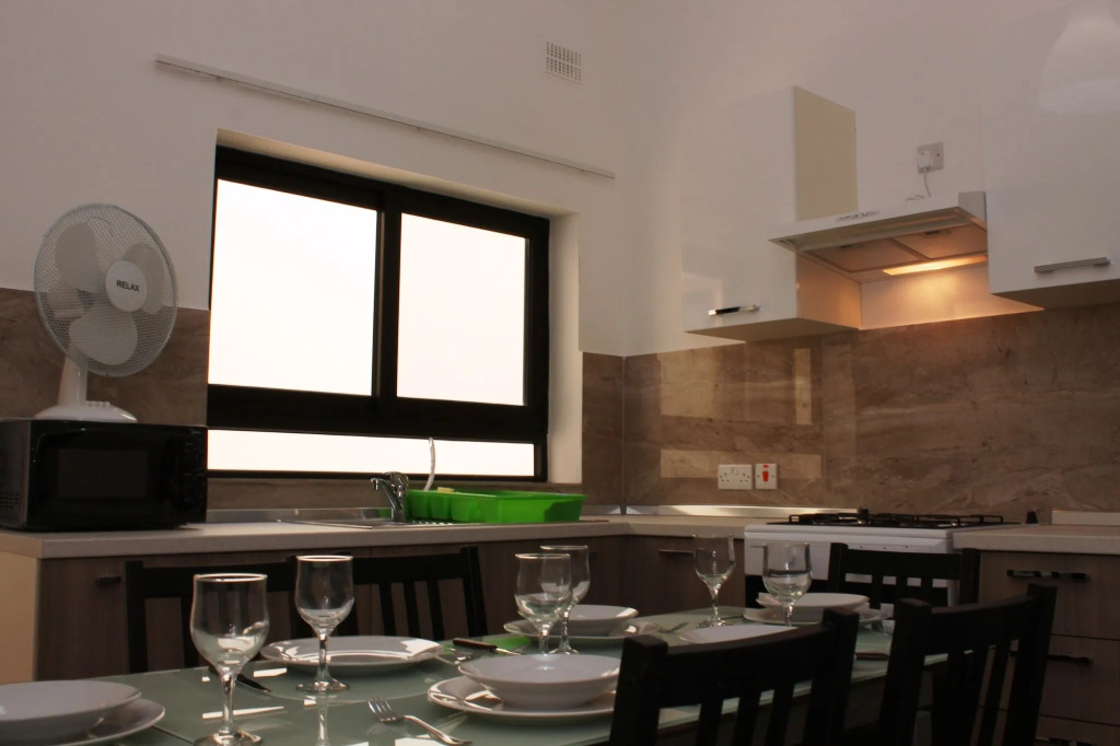 Blue Harbour 4 Seafront apartment by Getaways Malta