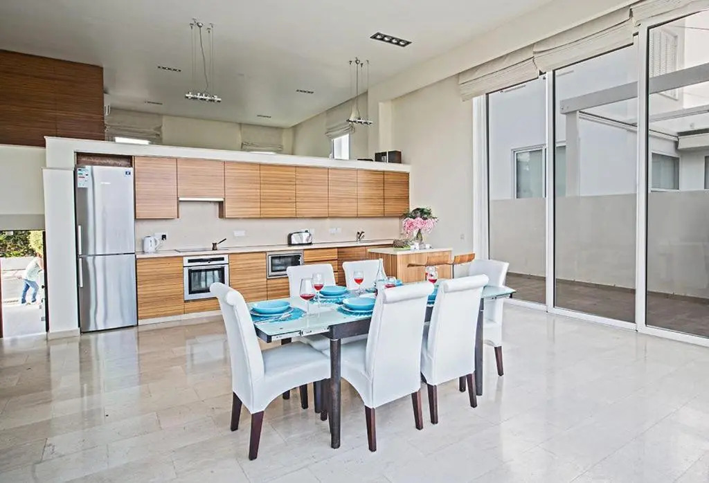 Villa Fig Tree Bay Frontline,Luxury 4Bdr Sea-Front Protaras Villa With Pool