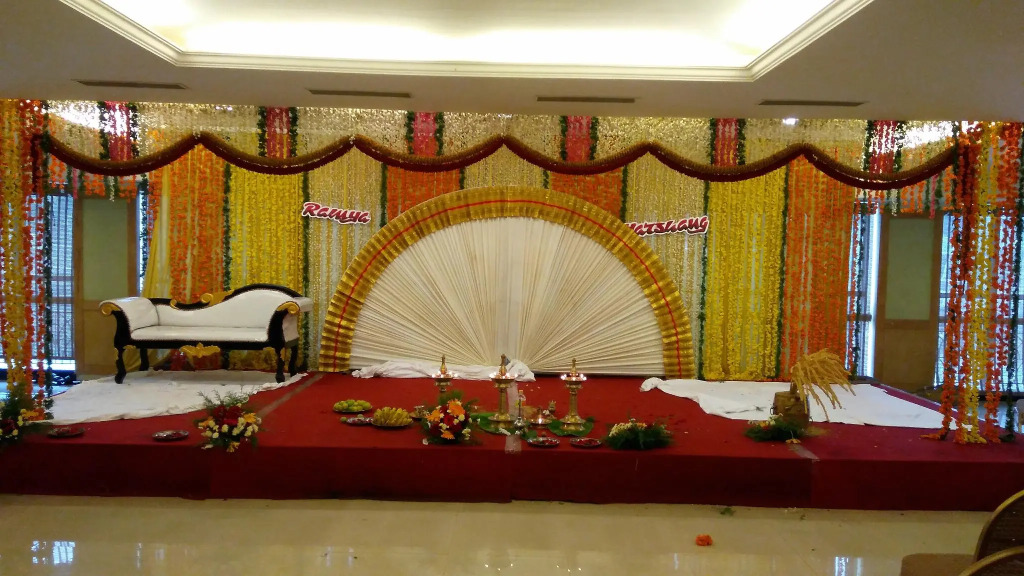 Hotel Kanoos Residency