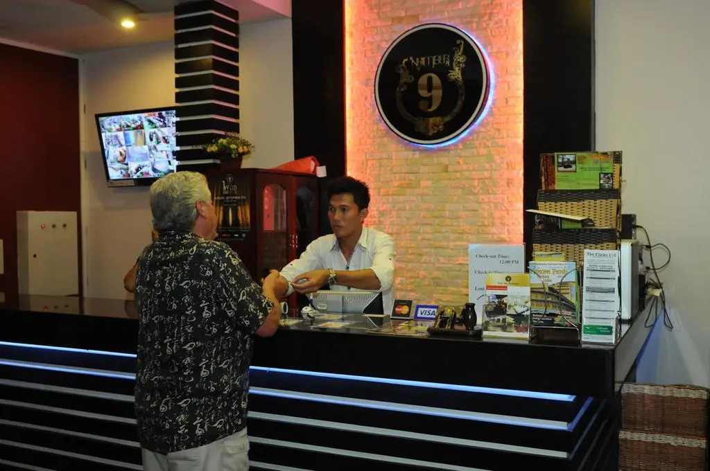 Number 9 Hotel