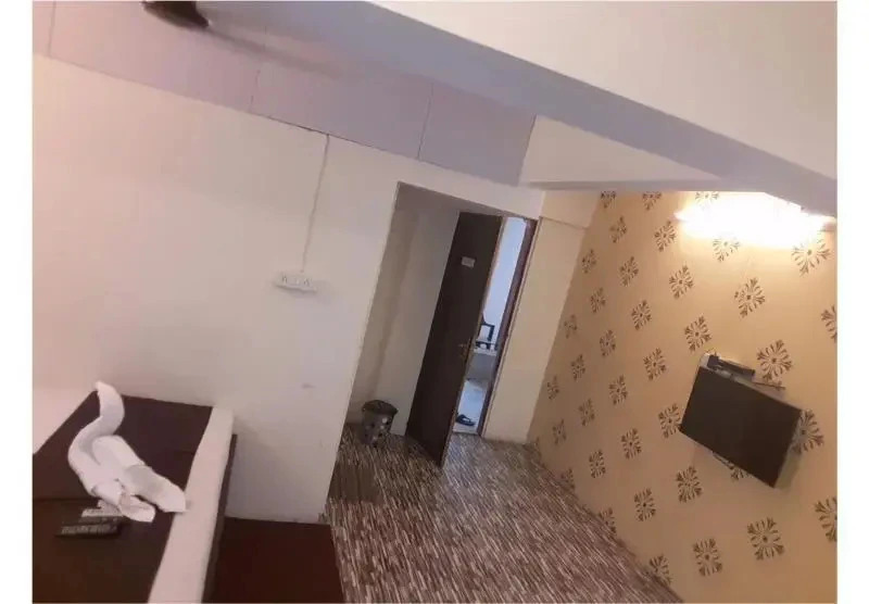 Executive Kalpataru Apt