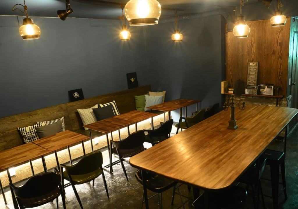 Michigan House & Pub - Hostel