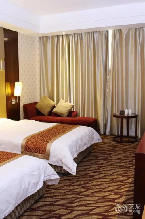 Chengdu Boli Hotel