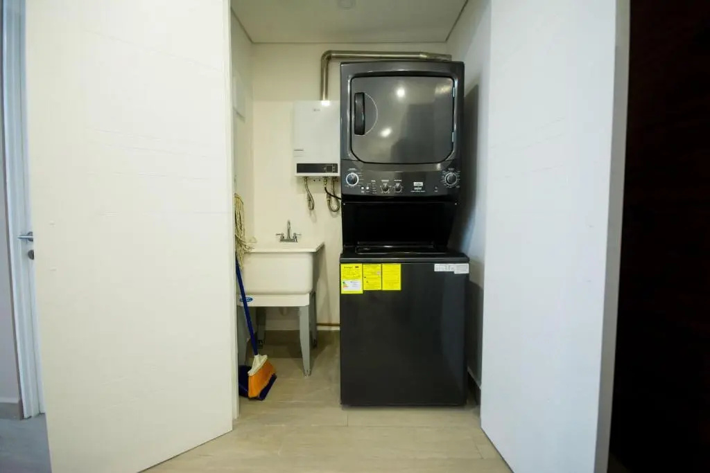 Real View Towers E105 by Casago