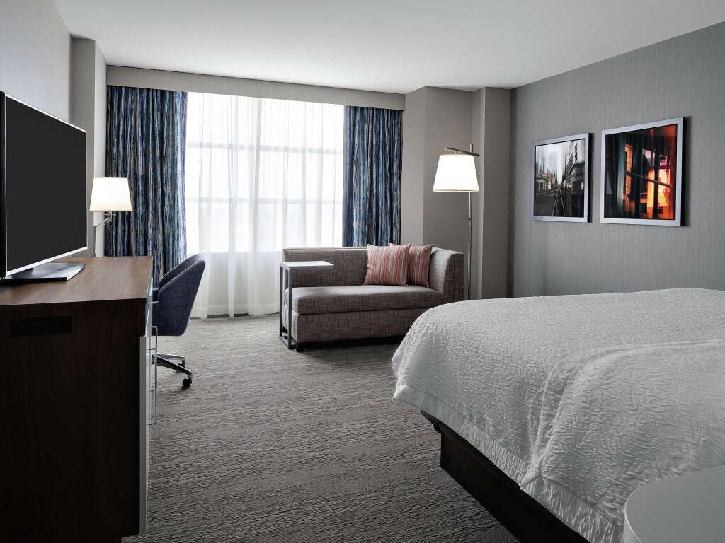 Hampton Inn Chicago McCormick Place