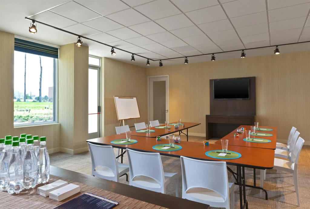 Aloft by Marriott Bogota Airport