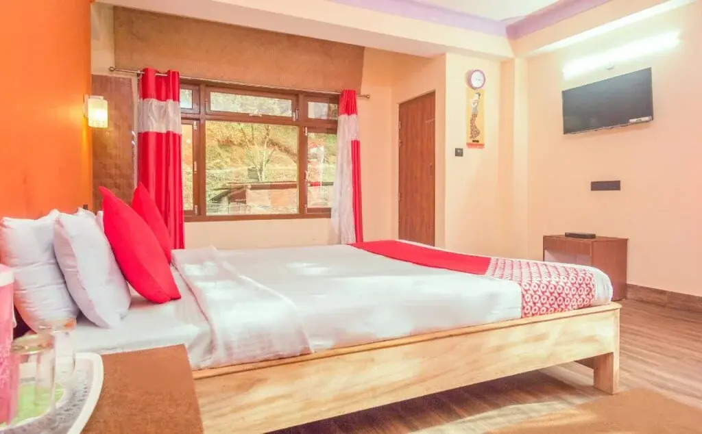 Hotel Red Cherry Pelling