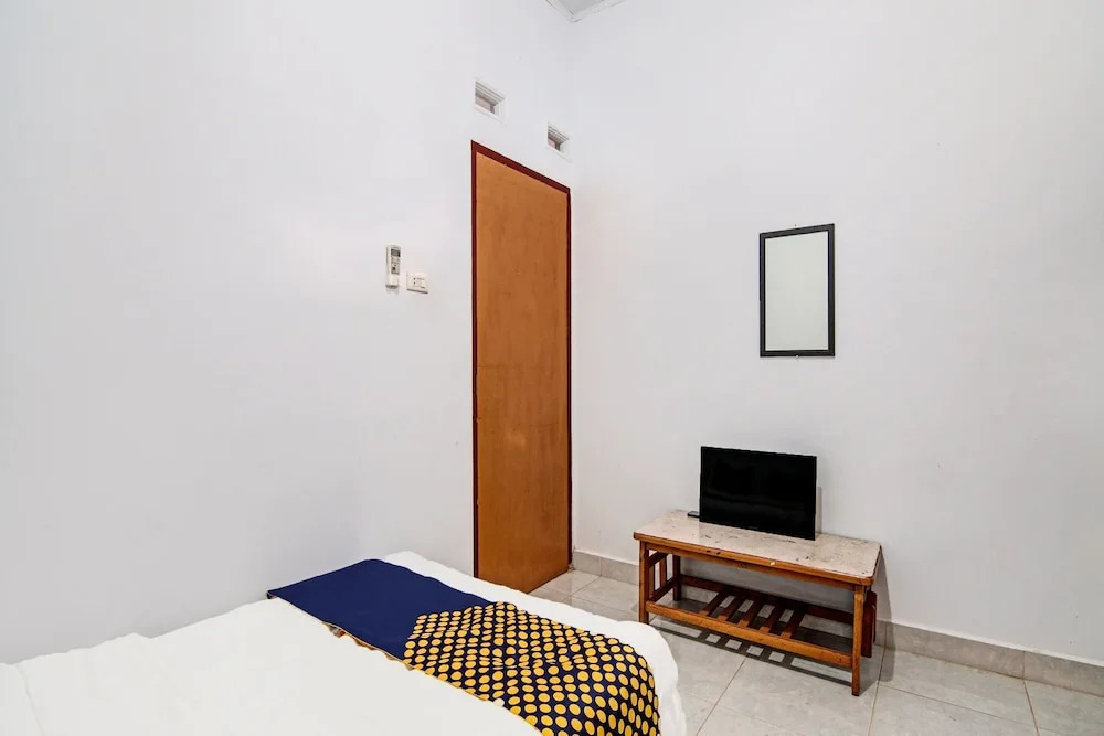 SPOT ON 91950 Guest House TekNong Syariah