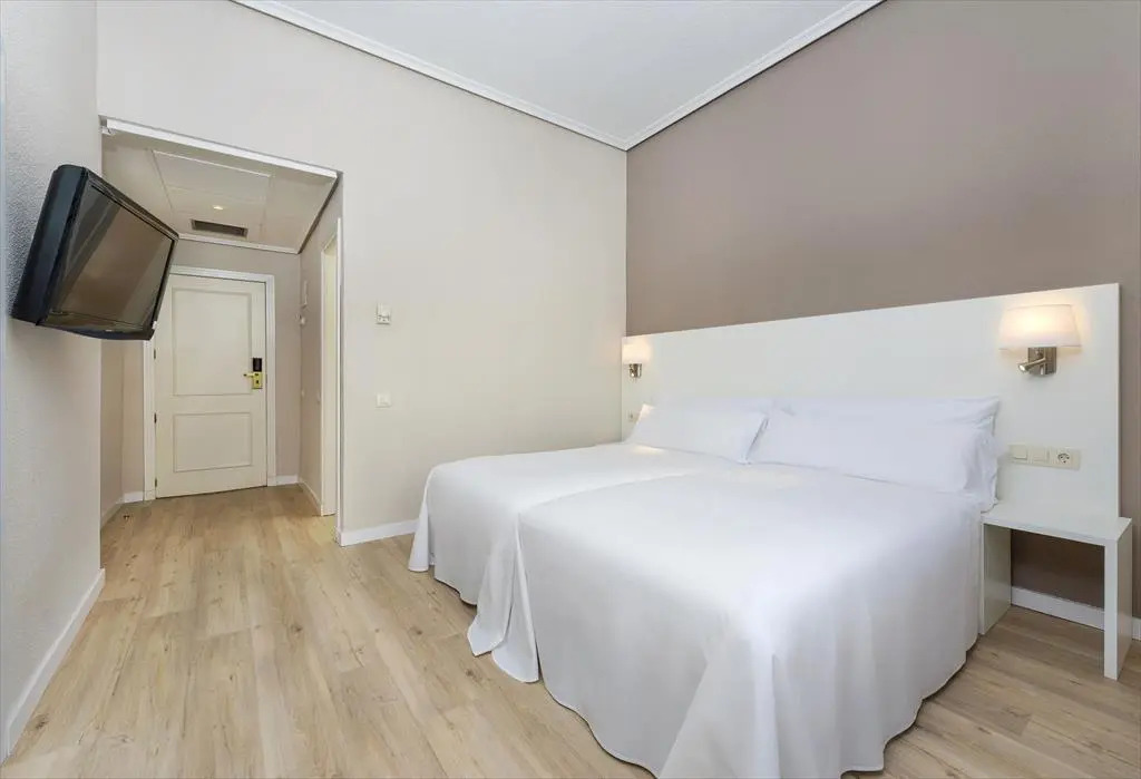 Hotel Madrid Gran Via 25 Affiliated by Meliá
