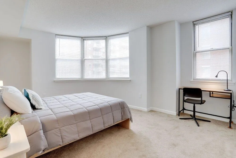 Spacious 2BR Condo at Ballston
