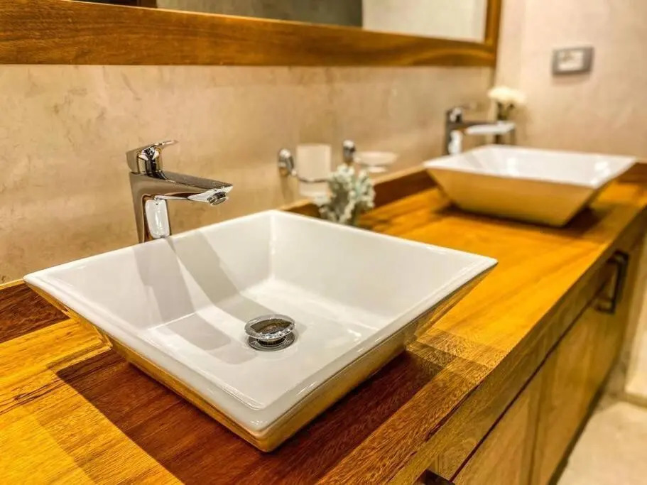 Lujoso Condo 2 HAB Céntrico Playa 5 min