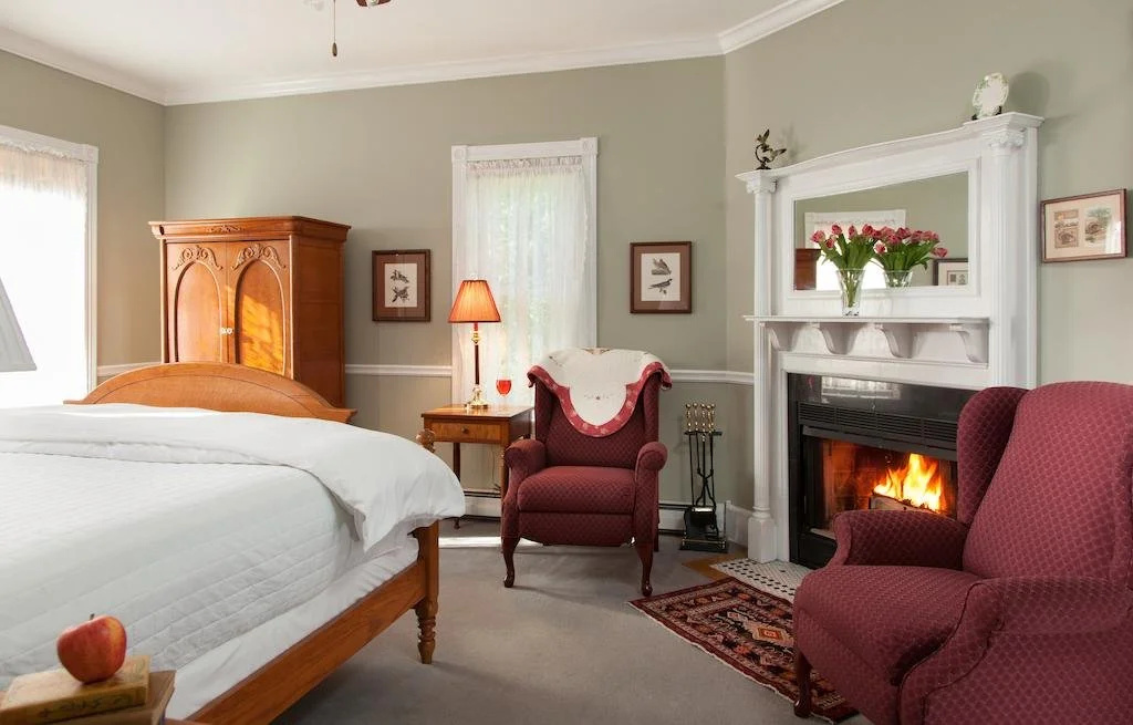 The Maple Leaf Inn