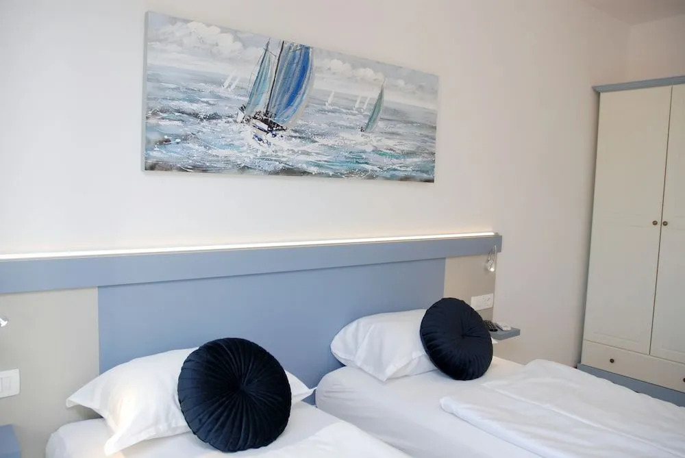 B&B Sea Joy