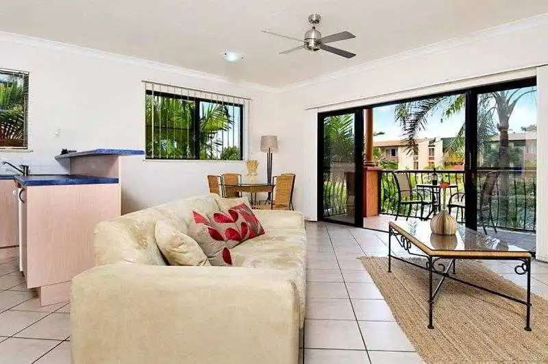 Central Plaza Apartments