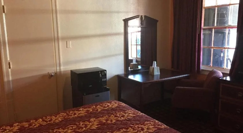 Budget Inn Downtown Mobile