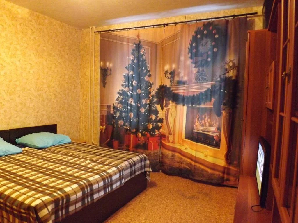 Na Bolshoy Akademicheskoy Apartment