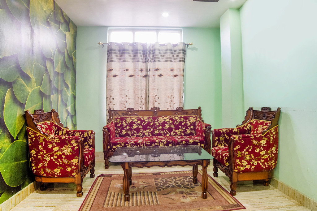 FabHotel IR Luxaria