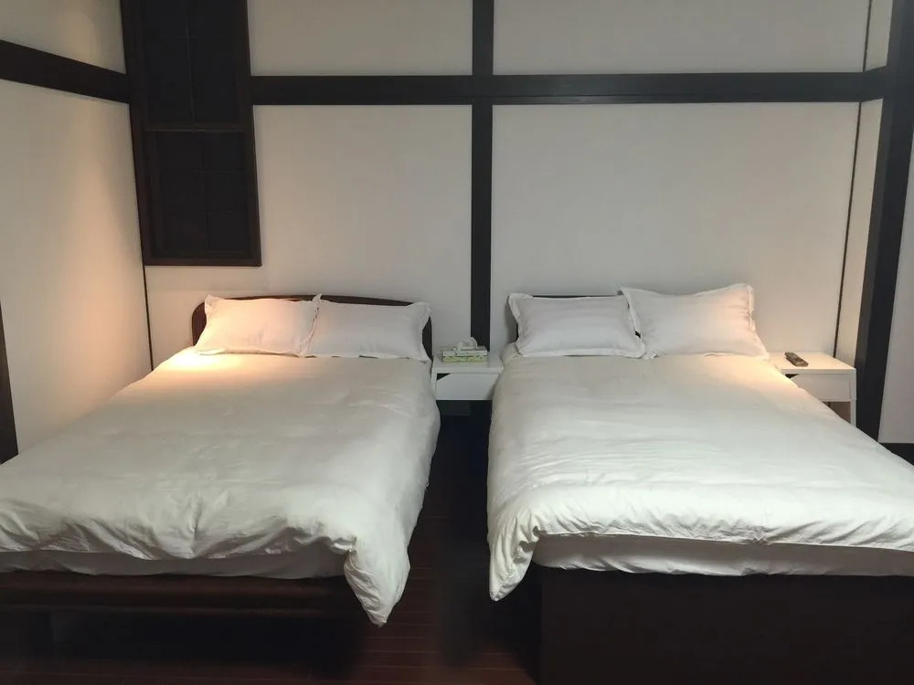 Naniwa Guest House