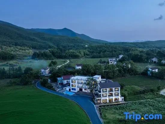 Wuju Wusu (Yueliangwan Scenic Area)