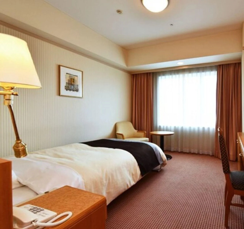 Отель The Crest Hotel Kashiwa