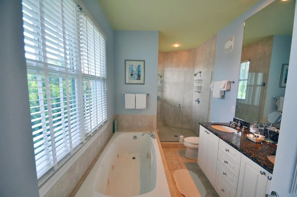 Pineapple Point Guesthouse & Resort - Gay Mens Resort