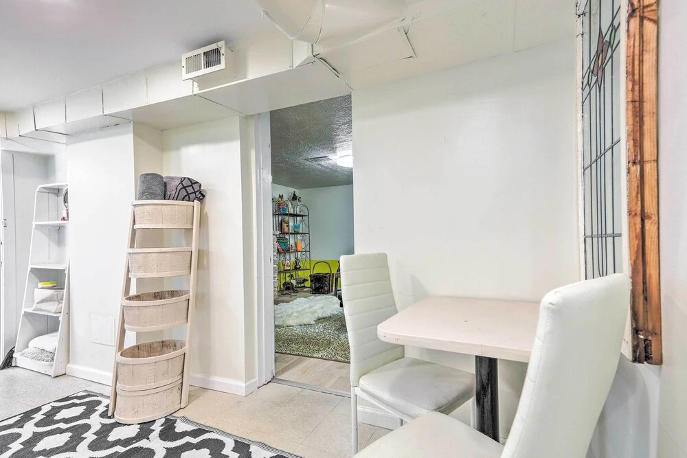 Cincinnati Basement Unit ~ 10 Mi to Downtown!