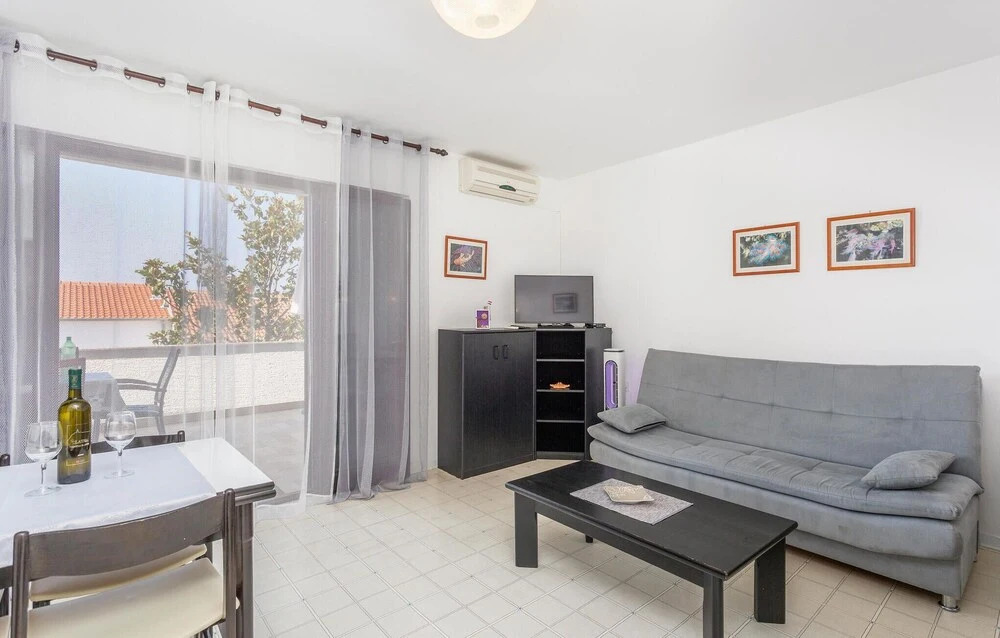 Stunning Home in Malinska With Wifi and 1 Bedrooms