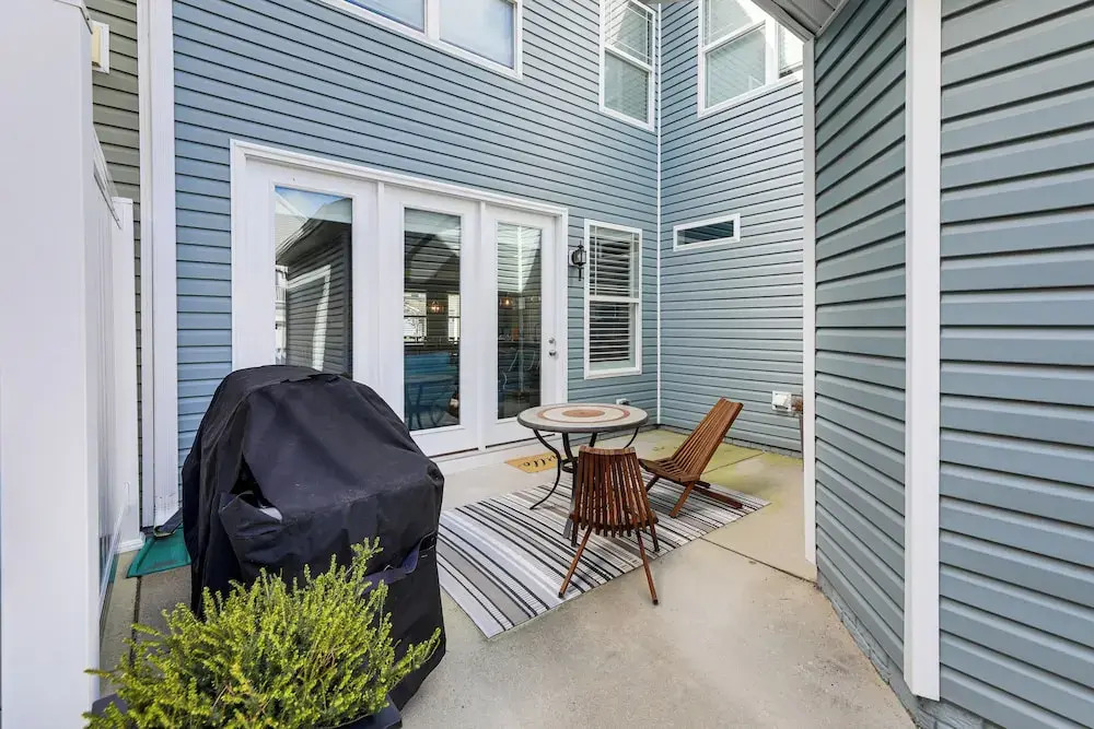 Spacious Townhome 2 Mi to Bethany Beach Boardwalk