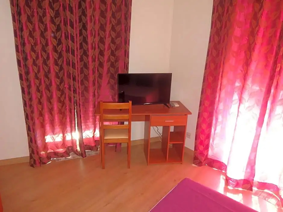 Hotel Bonjardim