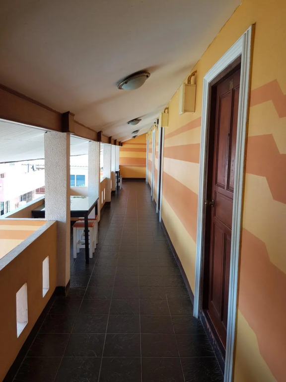 Holiday Hotel