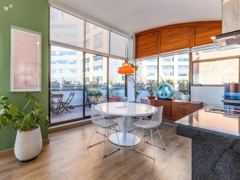 w Amazing 1BR With Terrace in Chico