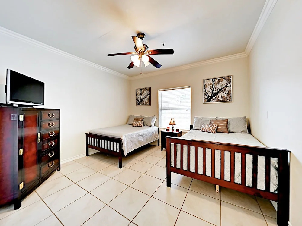 East Gardenia Condo Unit 2 Condo