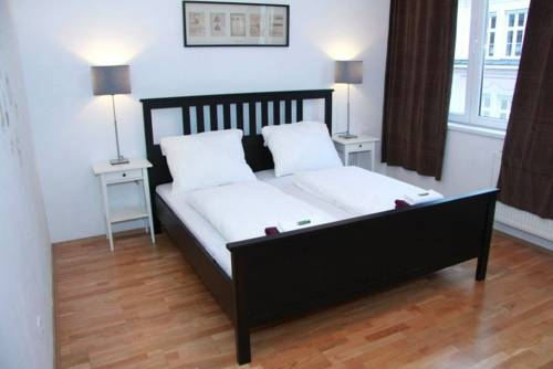 Livingston Apartment Studio