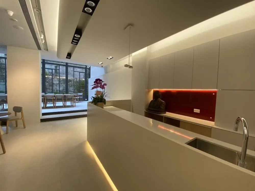 Hotel Huru House