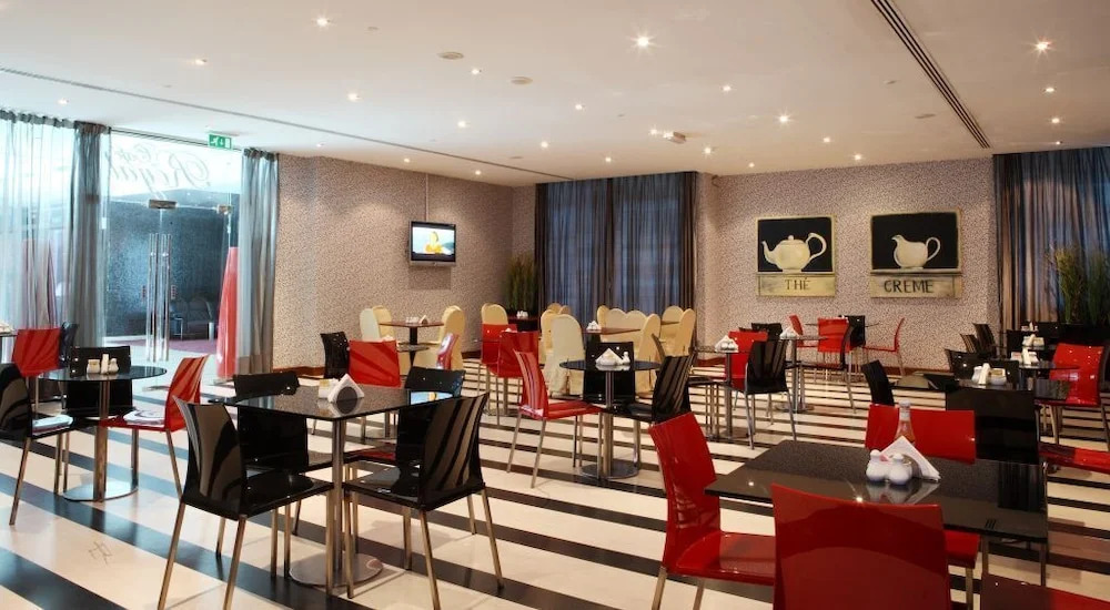 First Royal Hotel Apartment